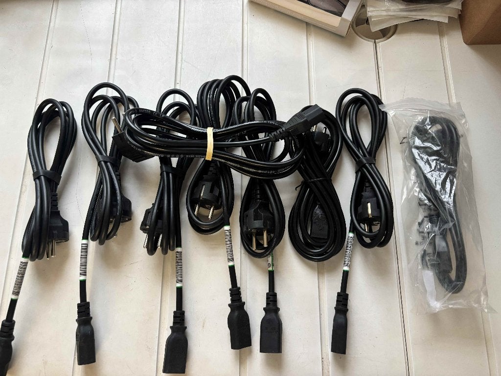 Cable informatique (alim/VGA/DVI/rallonge), Informatique & Logiciels, Enlèvement, Neuf