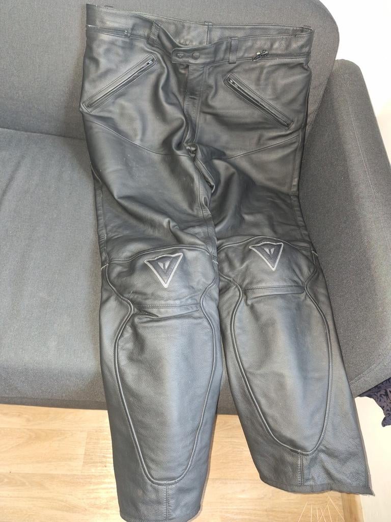 Pantalon Cuir DAINESE - Taille 27 (54 Court) - État Exceptio, Motos, Enlèvement ou Envoi, Pantalon | cuir
