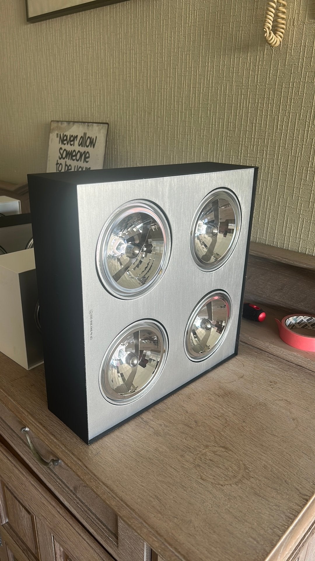 Lirio by Philips nieuw – 2 wit gelakt, 1 zw+ 4‑lichts zw, Ophalen, Modern minimalistisch, Metaal of Aluminium, Nieuw