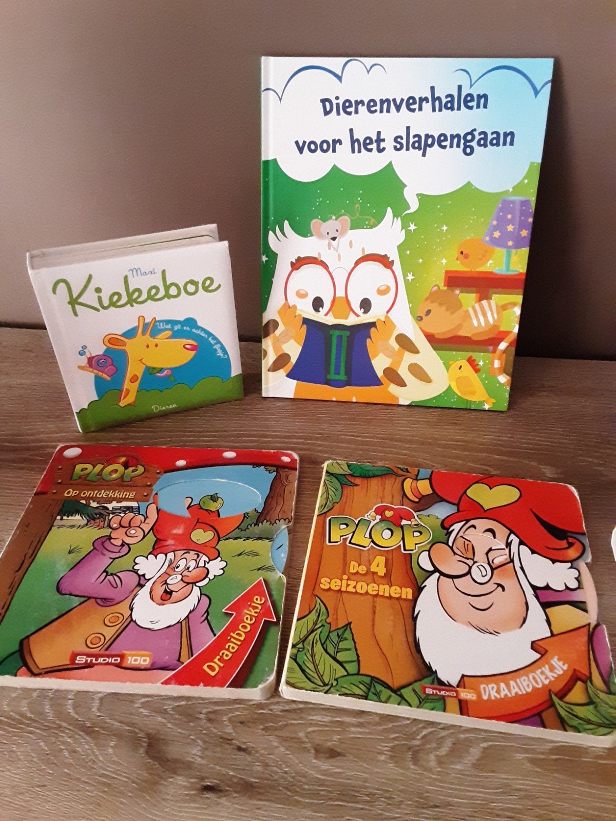 Plop draaiboekjes, Kiekeboe en voorleesverhaaltjes, Enlèvement