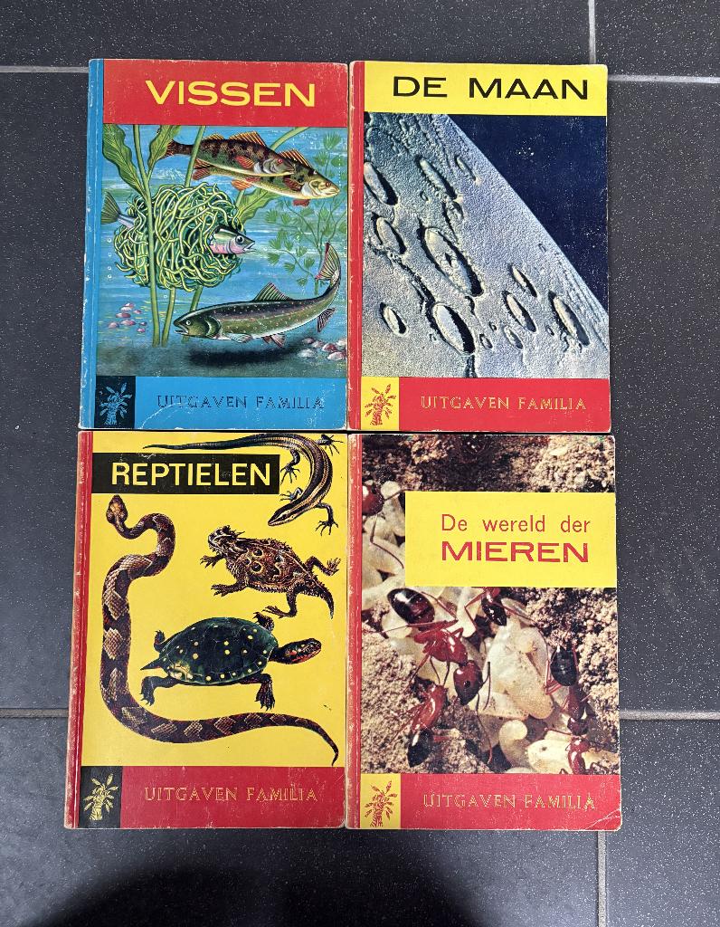 Vier vintage informatieve kinderboeken, Boeken, Ophalen, Gelezen
