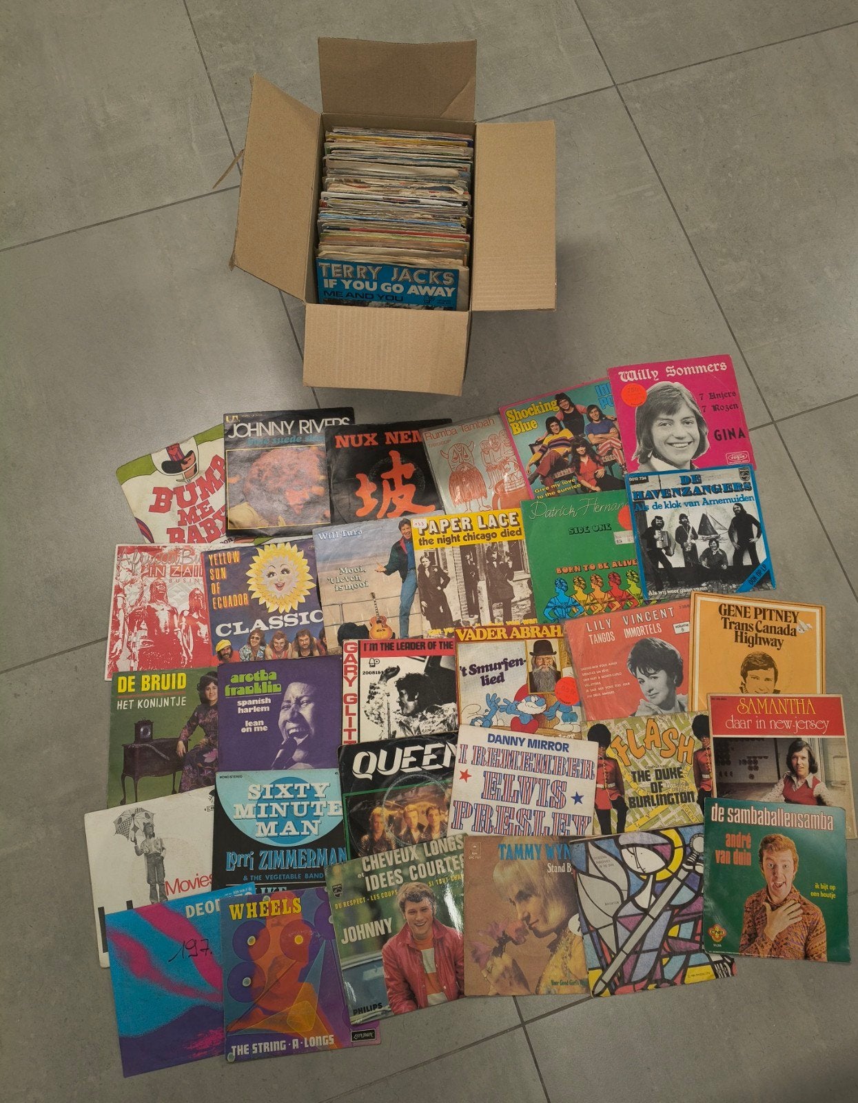 130 tal singeltjes, Livres, Enlèvement ou Envoi