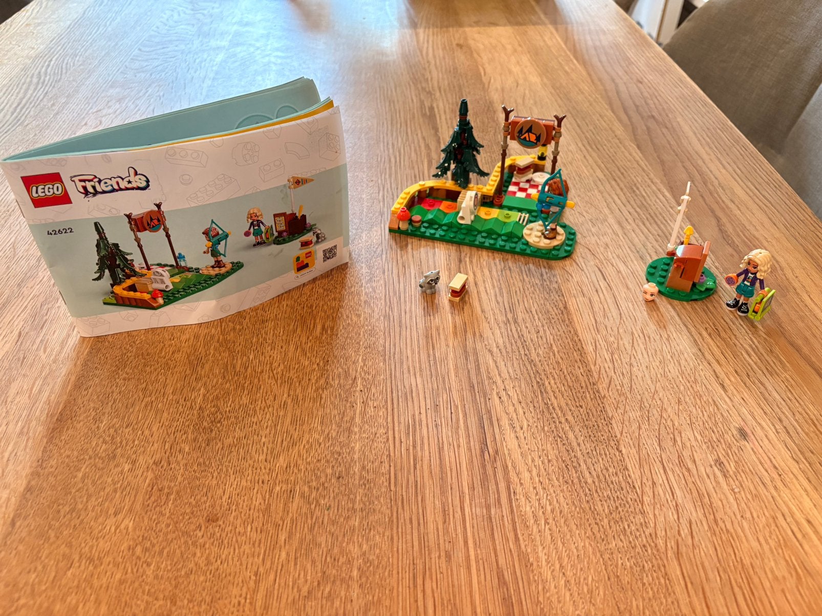 LEGO Friends 42622 Avonturenkamp boogschietbaan, Kinderen en Baby's, Gebruikt, Complete set, Overige typen, Ophalen of Verzenden