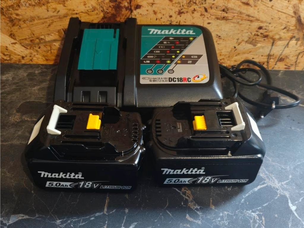 Makita Accu en opladers Nieuw of Gebruikt !, Ophalen of Verzenden, Nieuw