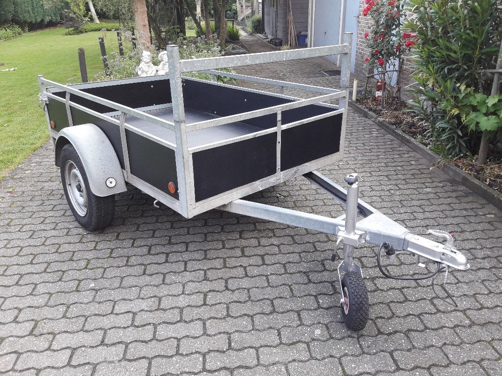 Aanhangwagen, Ophalen, Zo goed als nieuw