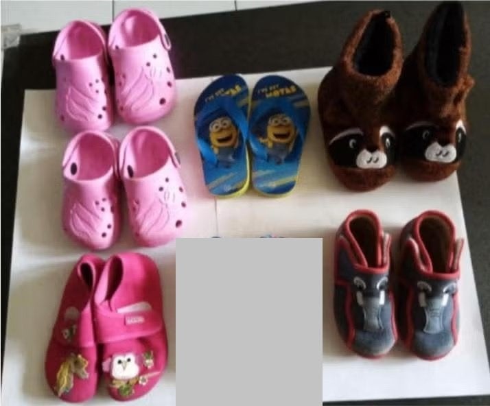 baby- / kinderpantoffels schoenen crocs, 22-25, 1-3€/stuk, Kinderen en Baby's, Ophalen of Verzenden, Zo goed als nieuw, Jongetje of Meisje