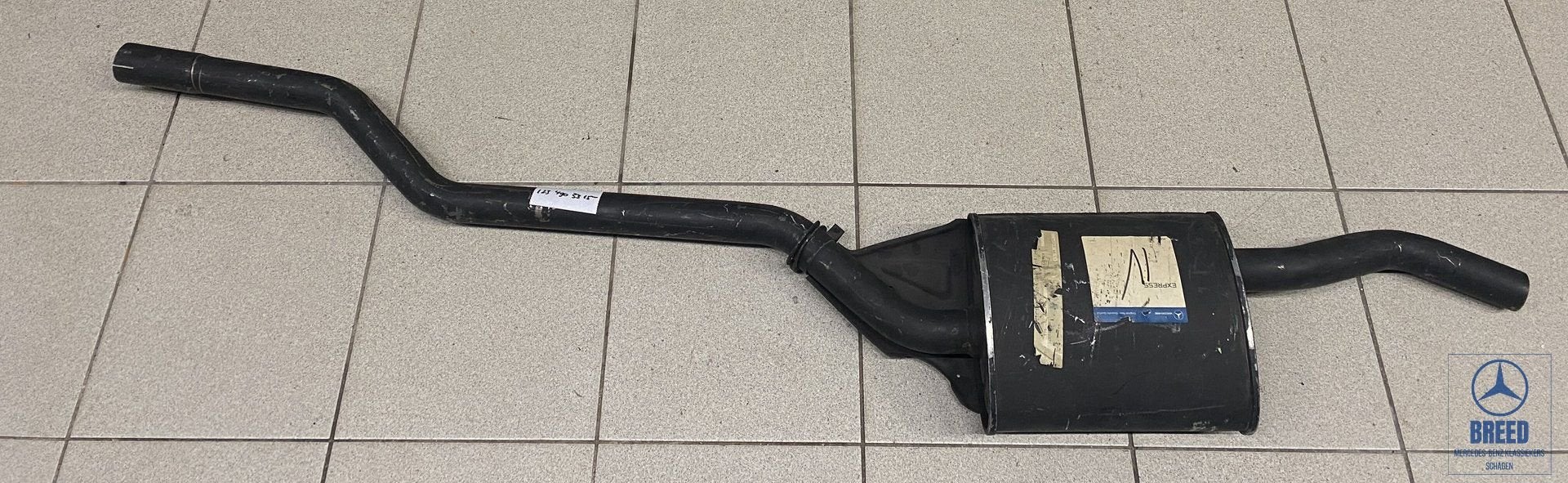 NOS middendemper voor Mercedes-Benz W123 300CD, Auto-onderdelen, Uitlaatsystemen, Ophalen, -, -, Nieuw