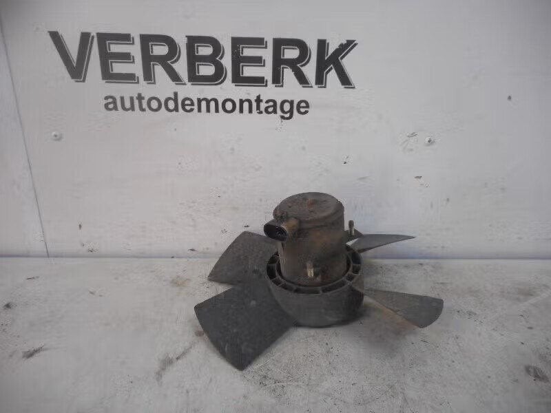 KOELVENTILATORMOTOR Opel Astra F Caravan (51 / 52), Bahnhofsplatz 65423 Rüsselsheim am Main, DE, Gebruikt, Opel, Opel Automobile GmbH