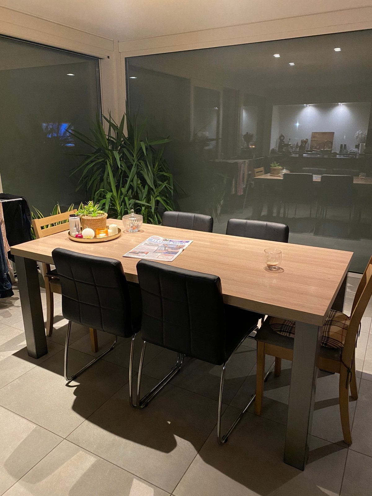 Tafel te koop (zonder stoelen), Enlèvement, Comme neuf