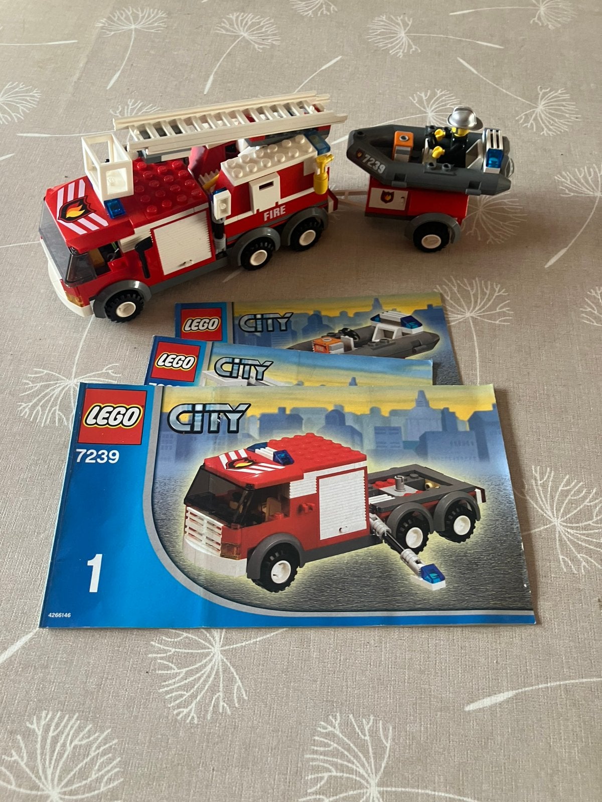 Lego city 7239 brandweer truck, Kinderen en Baby's, Speelgoed | Duplo en Lego, Ophalen, Gebruikt, Lego, City