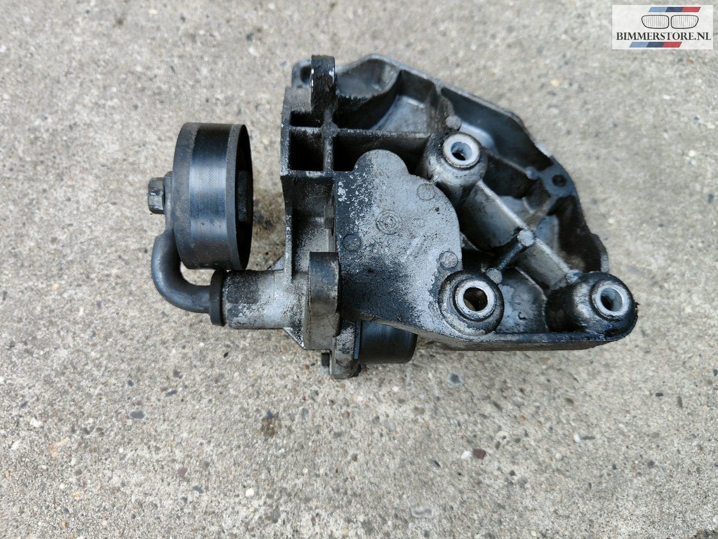 Airco compressor montage steun spanrol 3 serie E46 645577873, -, Utilisé, -, Enlèvement ou Envoi