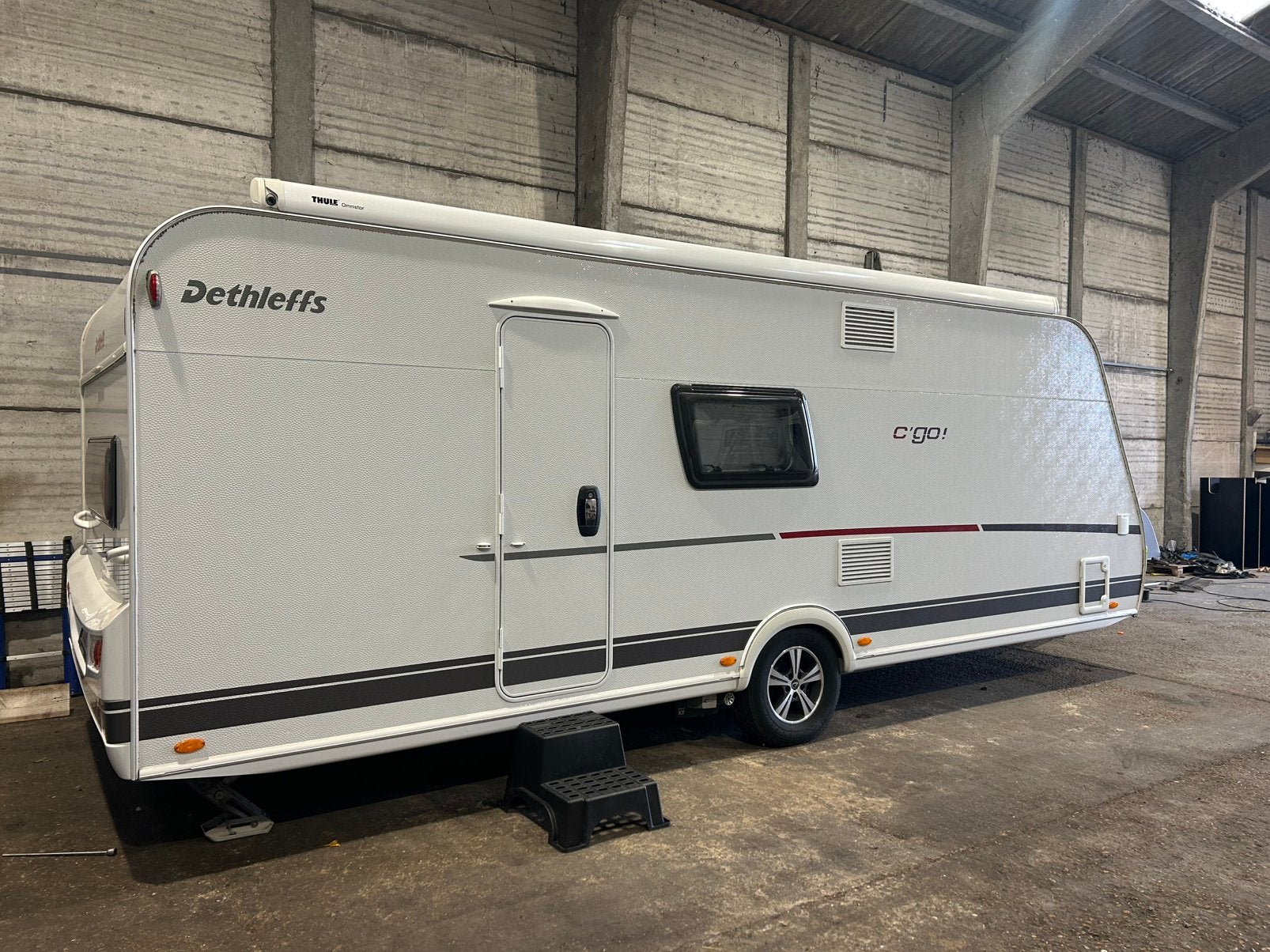 Dethleffs C’Go 565 FMK – Zeer complete luxe gezinscaravan, Caravans en Kamperen, Rondzit, Dethleffsstraat, Frans bed, Dethleffs
