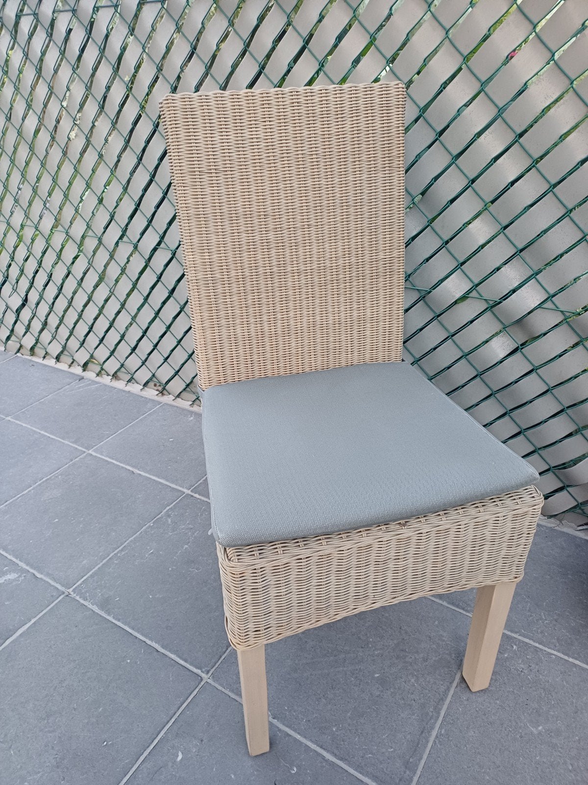 4 stoelen in rotan+kussen, Huis en Inrichting, Stoelen, Ophalen