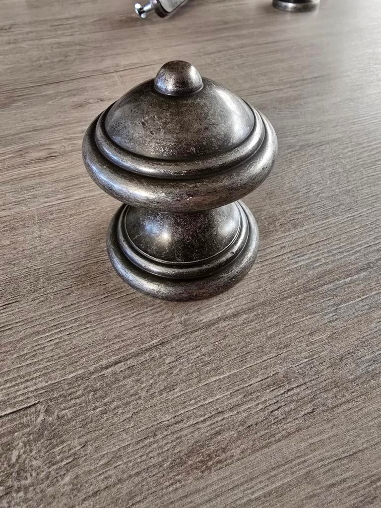 Deur trekker knop, Ophalen