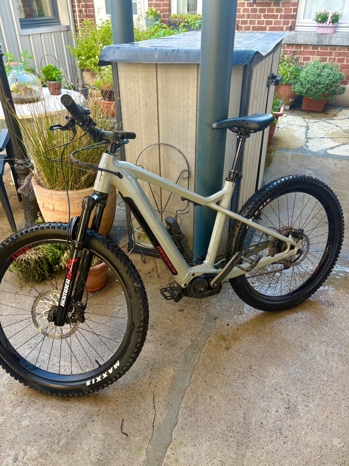 Vtt moustache samedi 27 off 4 smartsystem, Enlèvement, Comme neuf