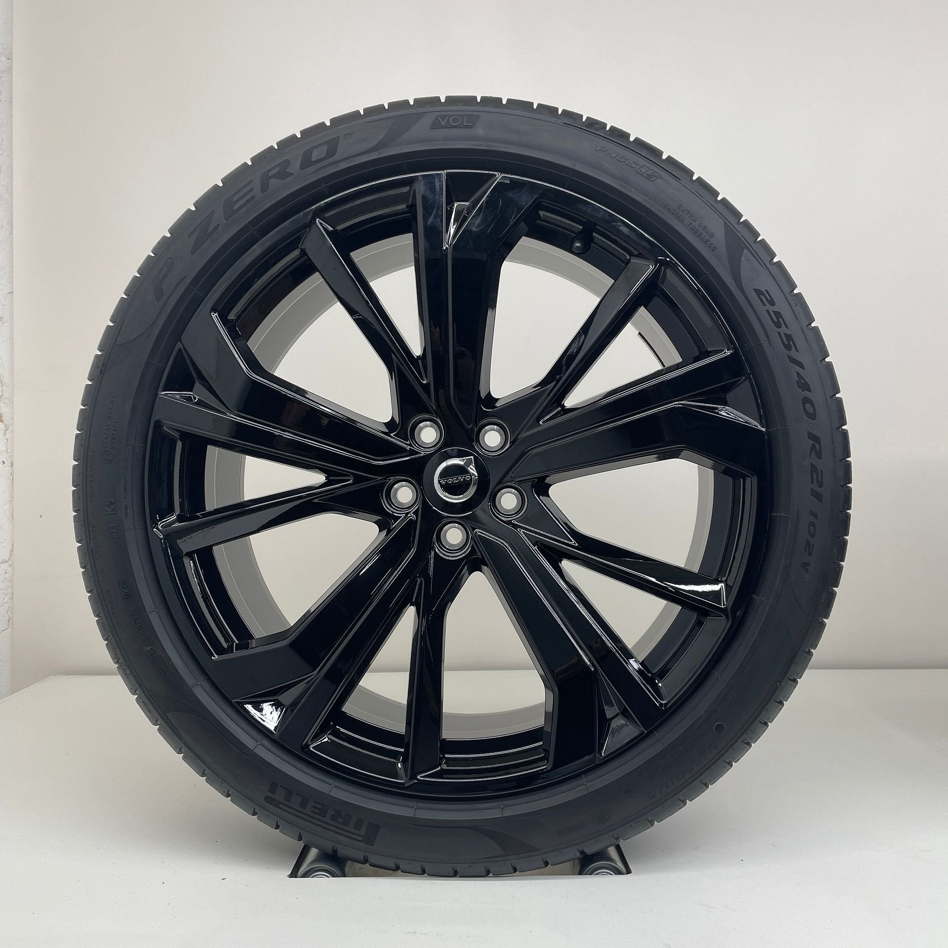 Volvo XC60 - 21 inch - zomerbanden, Autos : Pièces & Accessoires, Pneus et Jantes, 255 mm, Enlèvement ou Envoi, Véhicule de tourisme