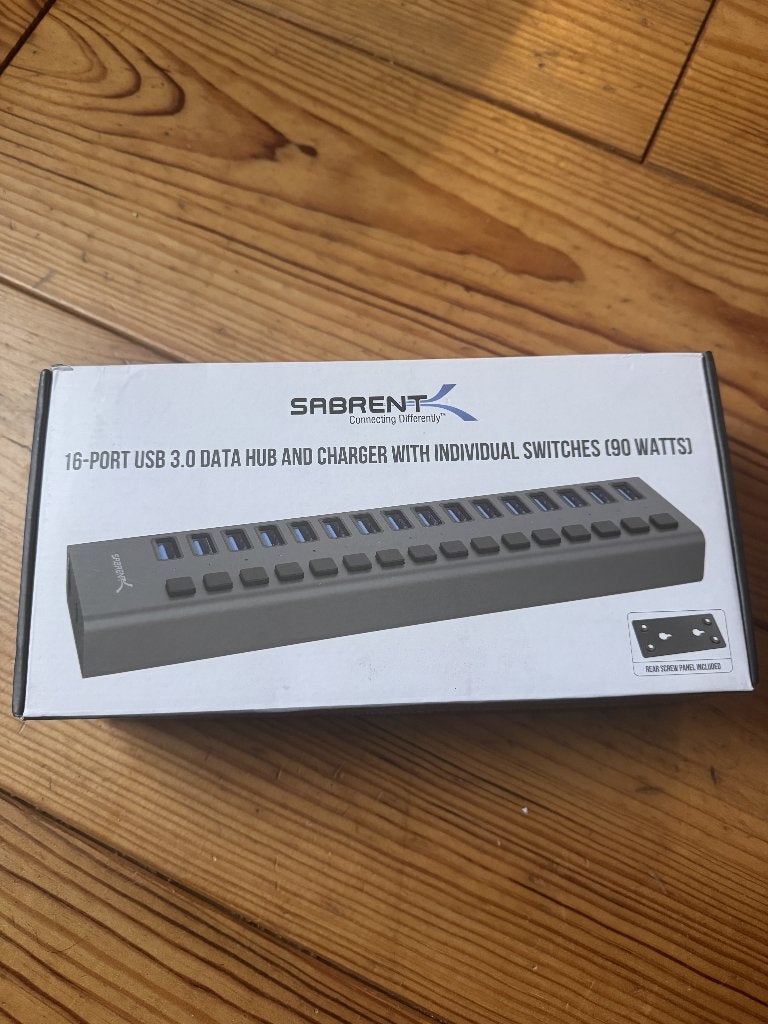 Sabrent USB 3.0 16-poorts hub en 90 W opladerschakelaars, Computers en Software, Gebruikt, Ophalen of Verzenden, Harde schijf