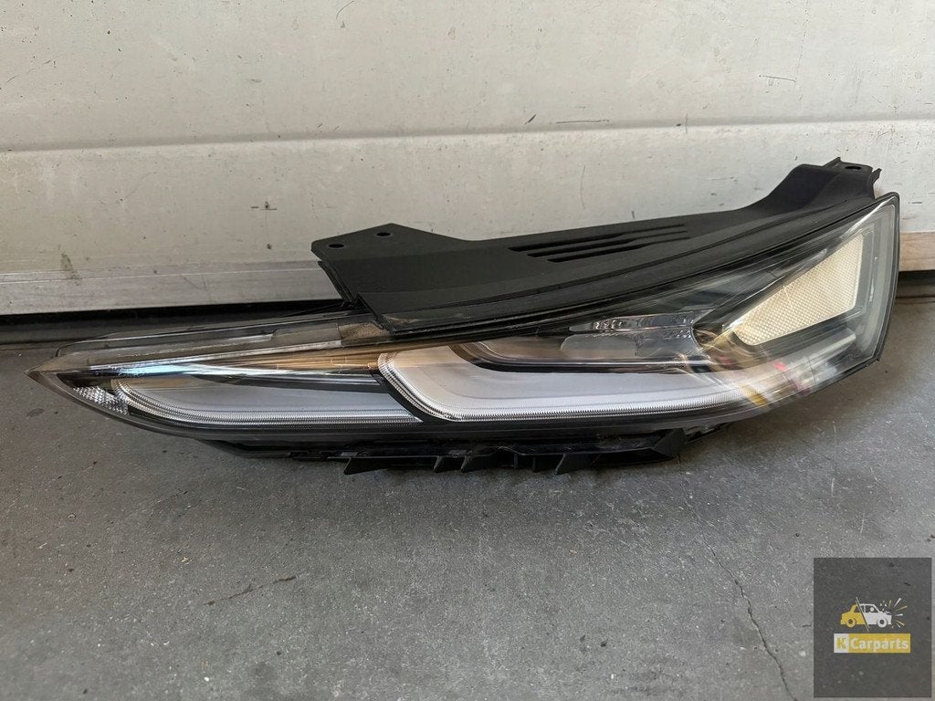 92207-S, 2018r + Hyundai Santa Fe IV linker bovenste koplamp, Auto-onderdelen, Verlichting, Hyundai, Gebruikt