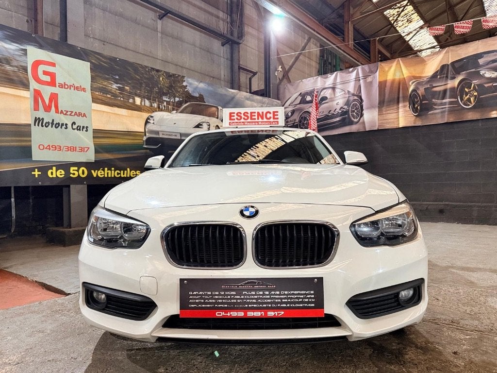 BMW 116i Bluetooth PDC Airco LED aluminium velgen, Auto's, BMW, Stof, Euro 6, Wit, Handgeschakeld