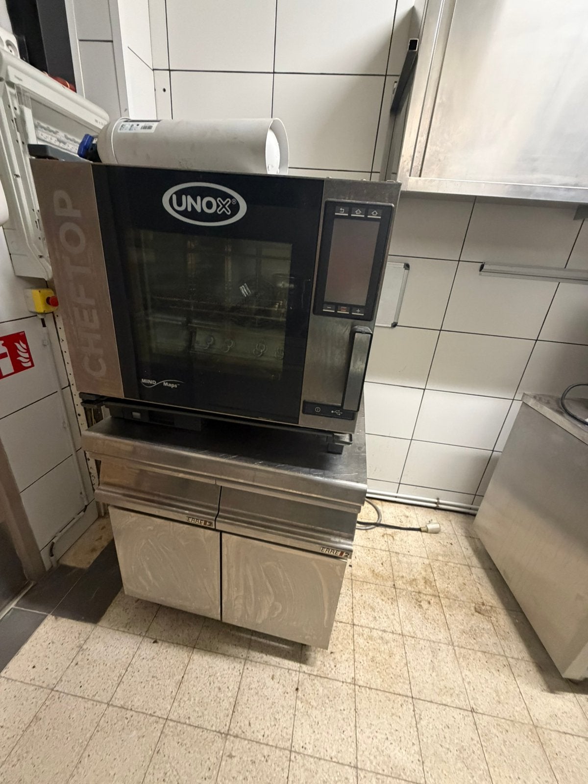 Four UNOX professionnel + table inox, Enlèvement