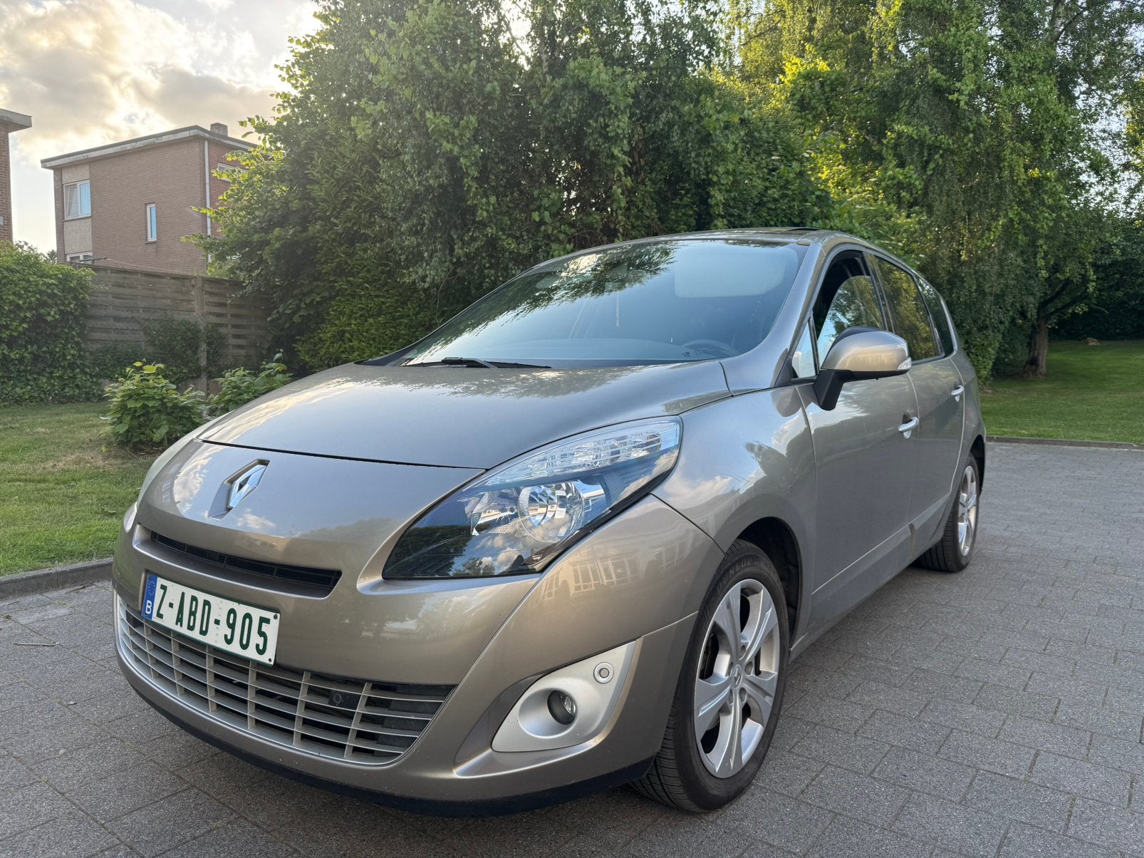 RENAULT GRAND SCENIC 1.9 DCi / 5 PLACES/ TOIT OUVRANT/EURO 5, Autos, Renault, Achat, Entreprise, Beige, 5 portes