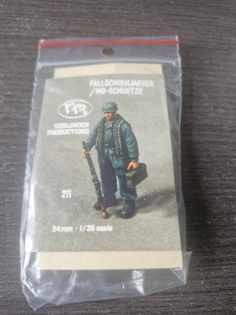 Verlinden 1/35 Fallschirmjäger MG-Schuetze, Hobby en Vrije tijd, Modelbouw | Figuren en Diorama's, Ophalen of Verzenden, Nieuw