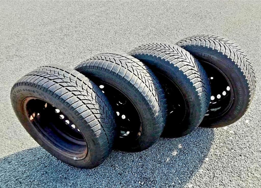 4 pneus hiver 205/55-16 montés sur jantes Ford, Auto-onderdelen, Banden en Velgen, Ophalen, Gebruikt, 16 inch, Banden en Velgen