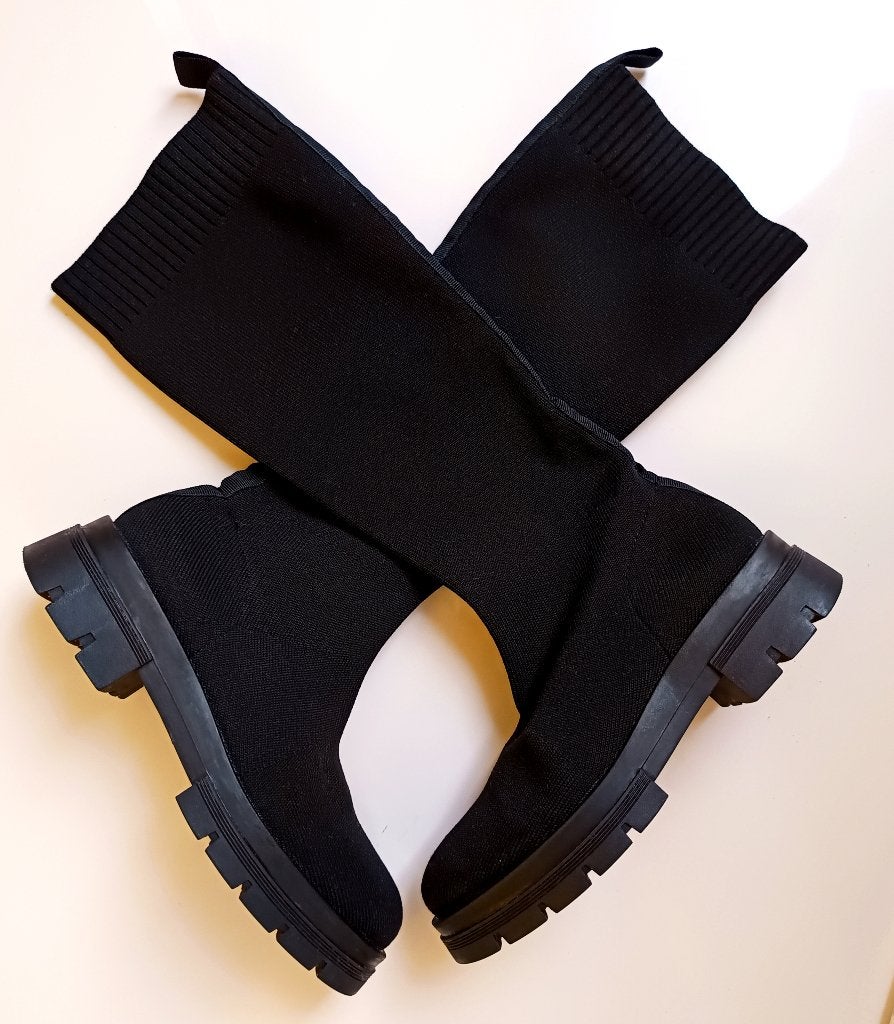 High sock boots. Size 37 (24,5cm), Hoge laarzen, Zwart, Ophalen of Verzenden, Gedragen