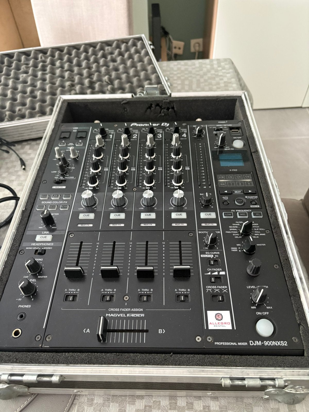 Pioneer DJM 900 Nexus 2 mixer, Musique & Instruments, Tables de mixage, Enlèvement, Comme neuf
