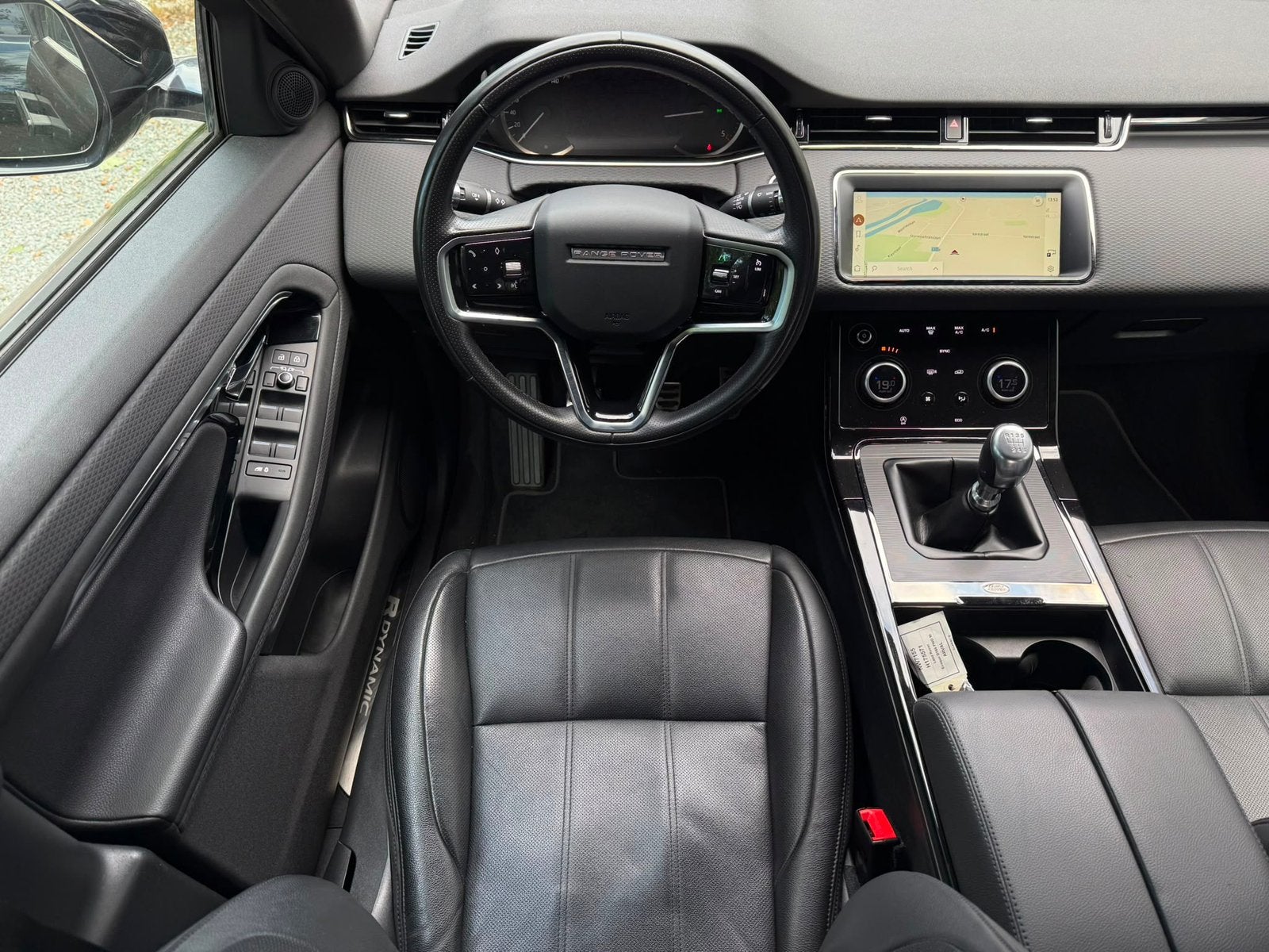 LR Evoque 2.0D 165 - Black R Dynamic - New Model 2022 BTWin, Autos, Euro 6, Entreprise, Boîte manuelle, Diesel