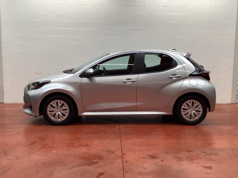 Toyota Yaris 1.5 Dynamic Toyota Yaris 1.5 Dynamic 68 KW, Autos, Toyota, Argent ou Gris, Achat, Euro 6, 5 portes