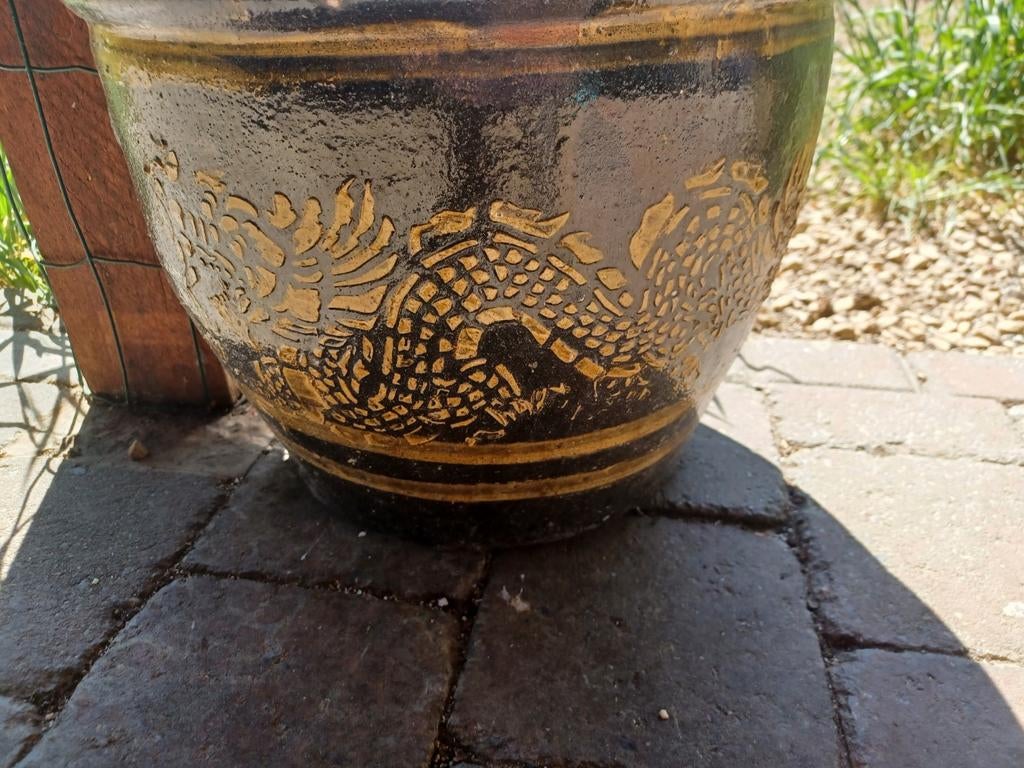Keramische bloempot geglazuurd met Chinese draak., Ophalen