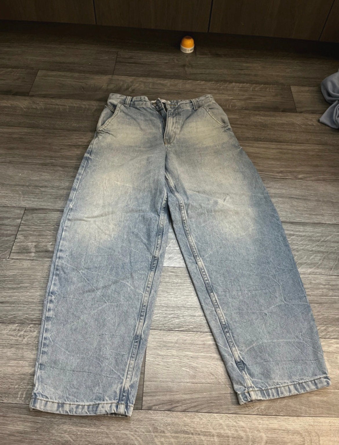 2 broeken bershka blauw en zwart, Kleding | Dames, Spijkerbroeken en Jeans, Ophalen of Verzenden, Zo goed als nieuw, Blauw