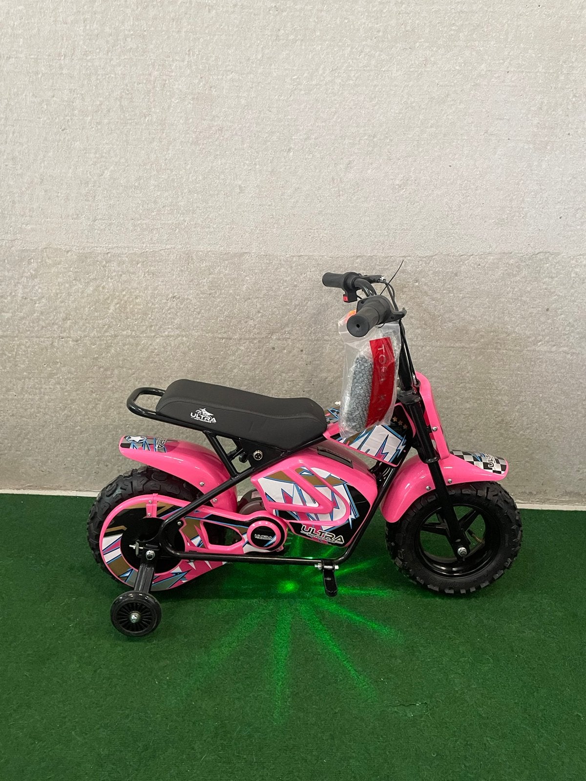 Nieuwe Ultra elektrische roze minkeybike met zijwieltjes, Kinderen en Baby's, Ophalen, Nieuw
