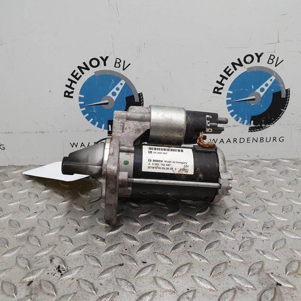 OPEL CORSA STARTMOTOR 2017, Auto-onderdelen, Ophalen of Verzenden, Gebruikt, Stiba lid