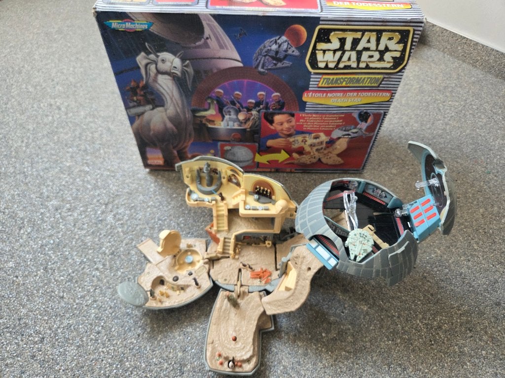 Star Wars Death Star / Tatooine Micro Machines 1997 Galoob, Verzamelen, Ophalen of Verzenden, Gebruikt, Actiefiguurtje