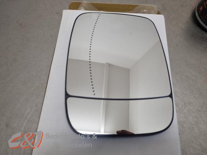 Spiegelglas links van een Opel Vivaro, Gebruikt, -, -, Opel