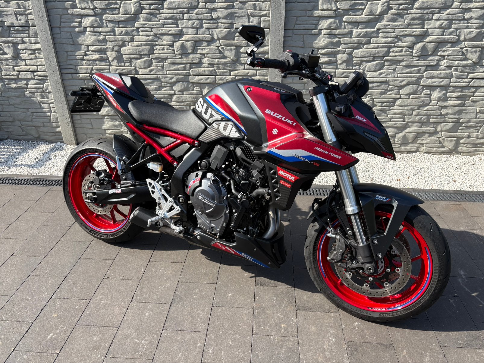 GSX-8S Suzuki GSX8-S Yoshimura edition 2025 in NIEUWSTAAT, Motos, Motos | Suzuki, Permis Moto A, Entreprise, Occasion, Plus de 35 kW