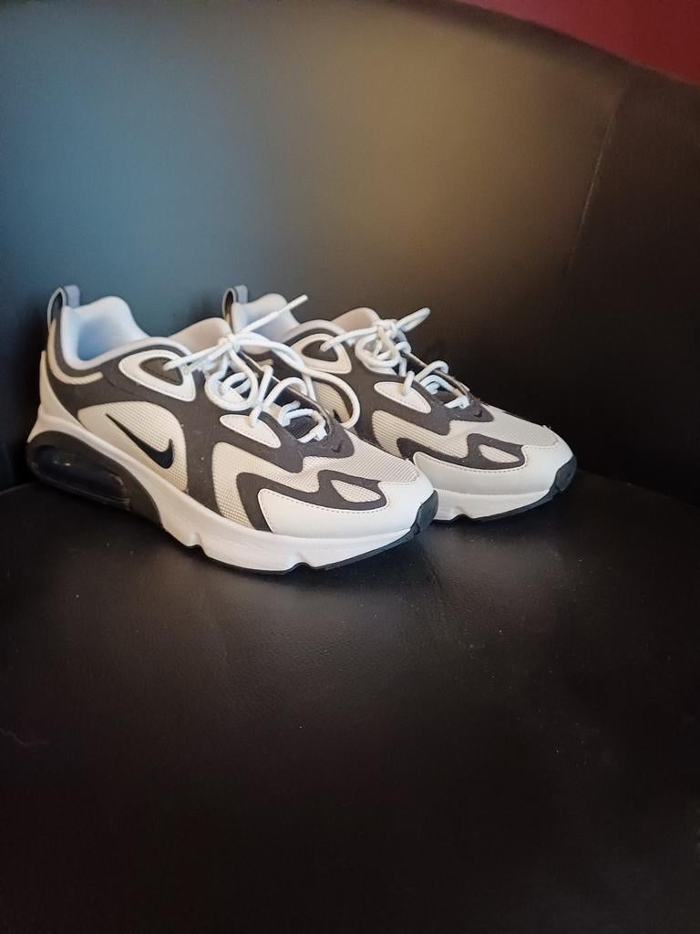 Nike Air 200 . Wit met blauw. Maat 40, Wit, Nike, Ophalen of Verzenden, Zo goed als nieuw