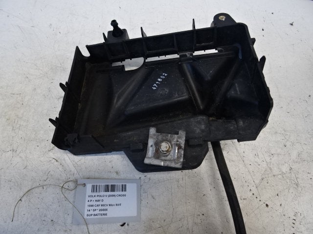 SUPPORT DE BATTERIE Volkswagen Polo V (6R) (01-2009/05-2022), Volkswagen, Volkswagen AG, Utilisé, Kundenbetreuung@volkswagen.de