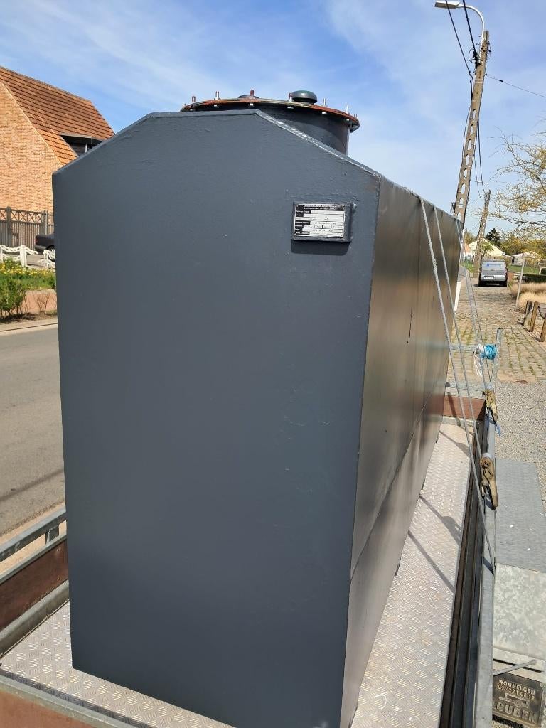 Mazouttank 4950 liter dubbelwandig Desplentere, Ophalen