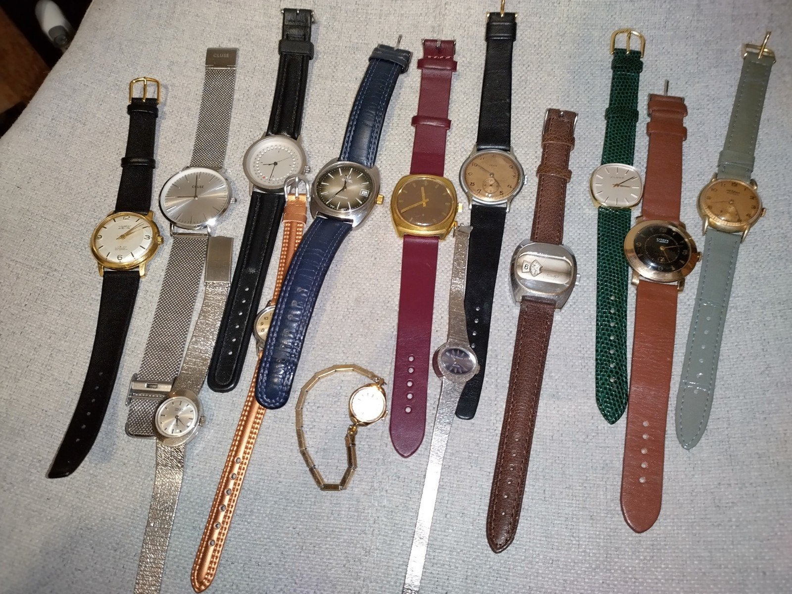 Lot van 14 vintage uurwerken.
Ze werken, Handtassen en Accessoires, Ophalen of Verzenden, Overige materialen, Polshorloge