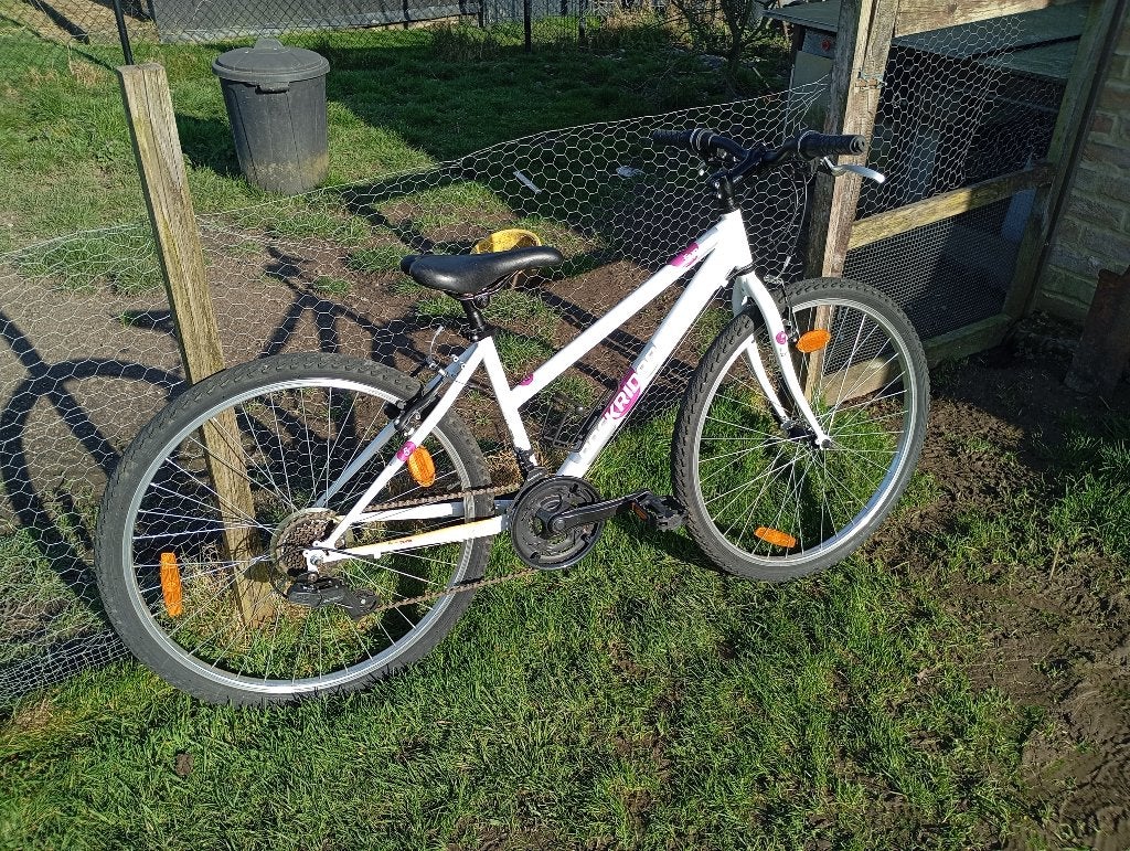 VTT fille Rockrider 26 ', 26 inch, Velgrem, Zo goed als nieuw, Meer dan 20 versnellingen