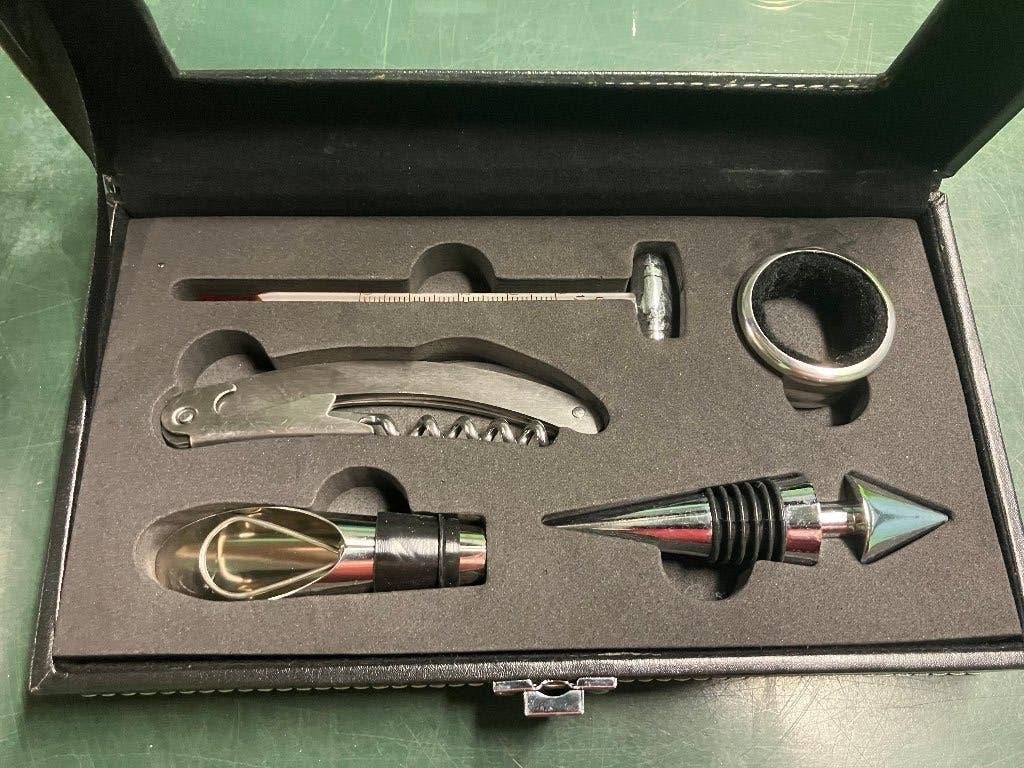 Wijnaccessoires in doos, Ophalen, Overige typen, Zilver, Zo goed als nieuw
