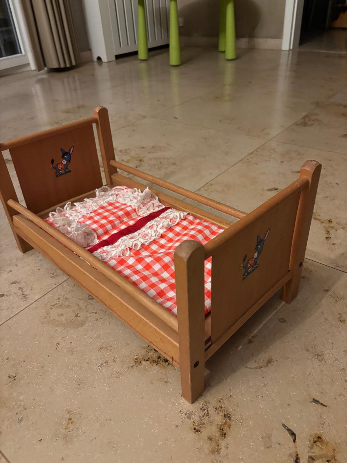 Houten vintage poppenbed, Enlèvement, Utilisé