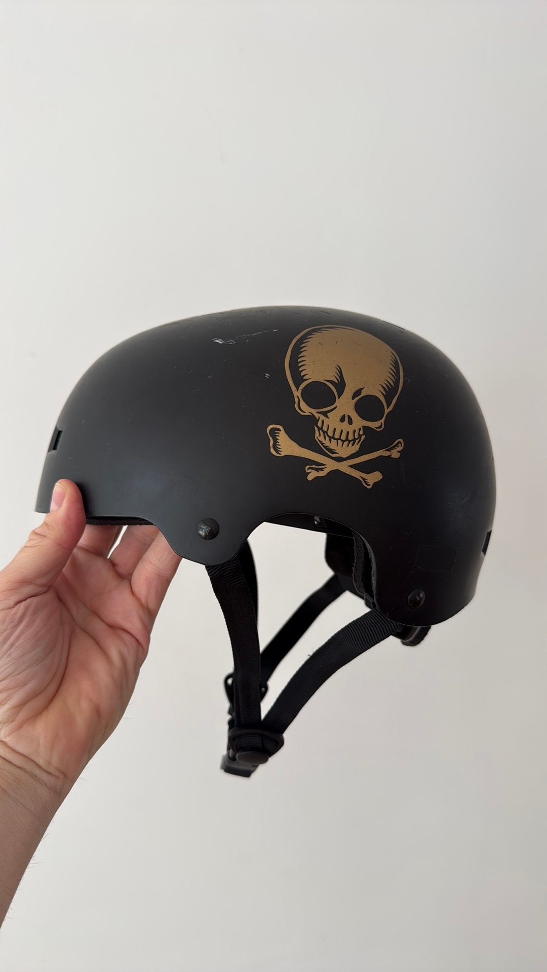 NKX kinderhelm / skatehelm maat M 54–57 cm, Vélos & Vélomoteurs, Enlèvement, Utilisé