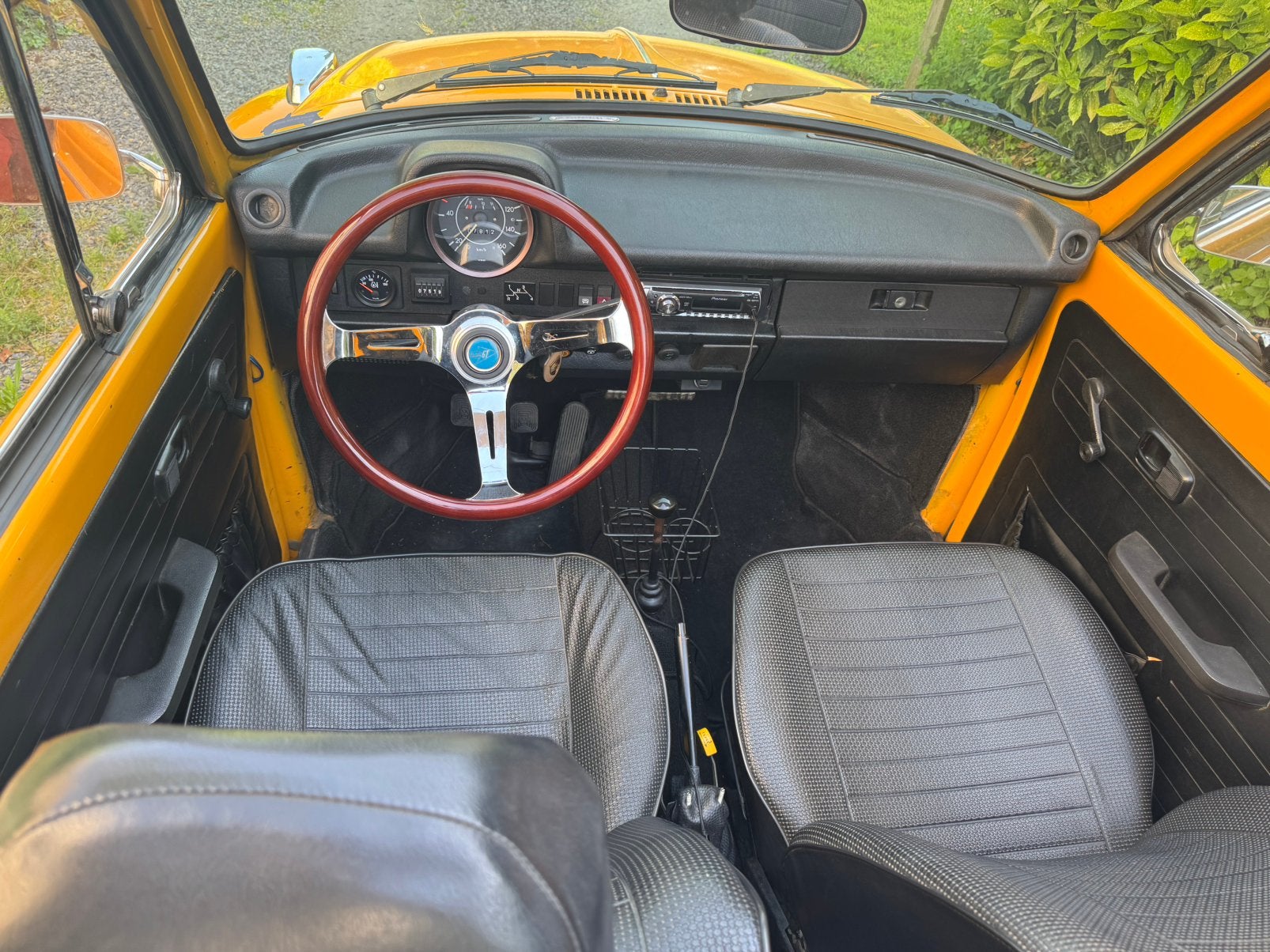 VW Kever Cabrio 1303 uit 1977, foto 10