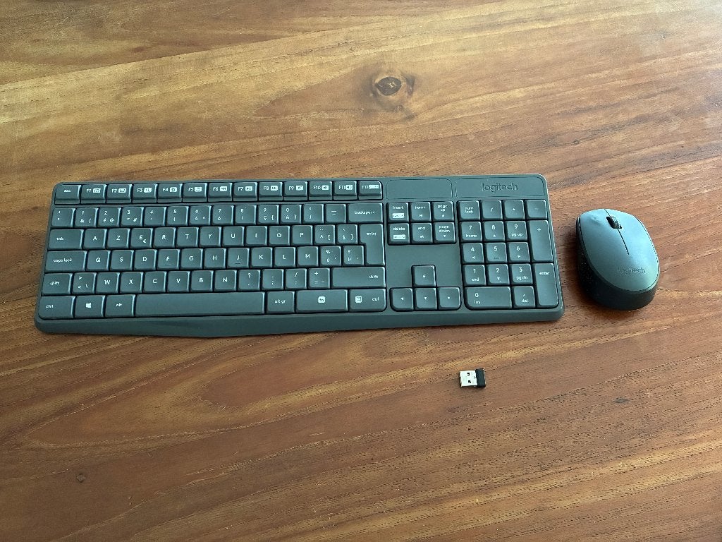 Draadloos Logitech keyboard AZERTY + Muis, Computers en Software, Ophalen of Verzenden, Azerty, Zo goed als nieuw, Draadloze ontvanger