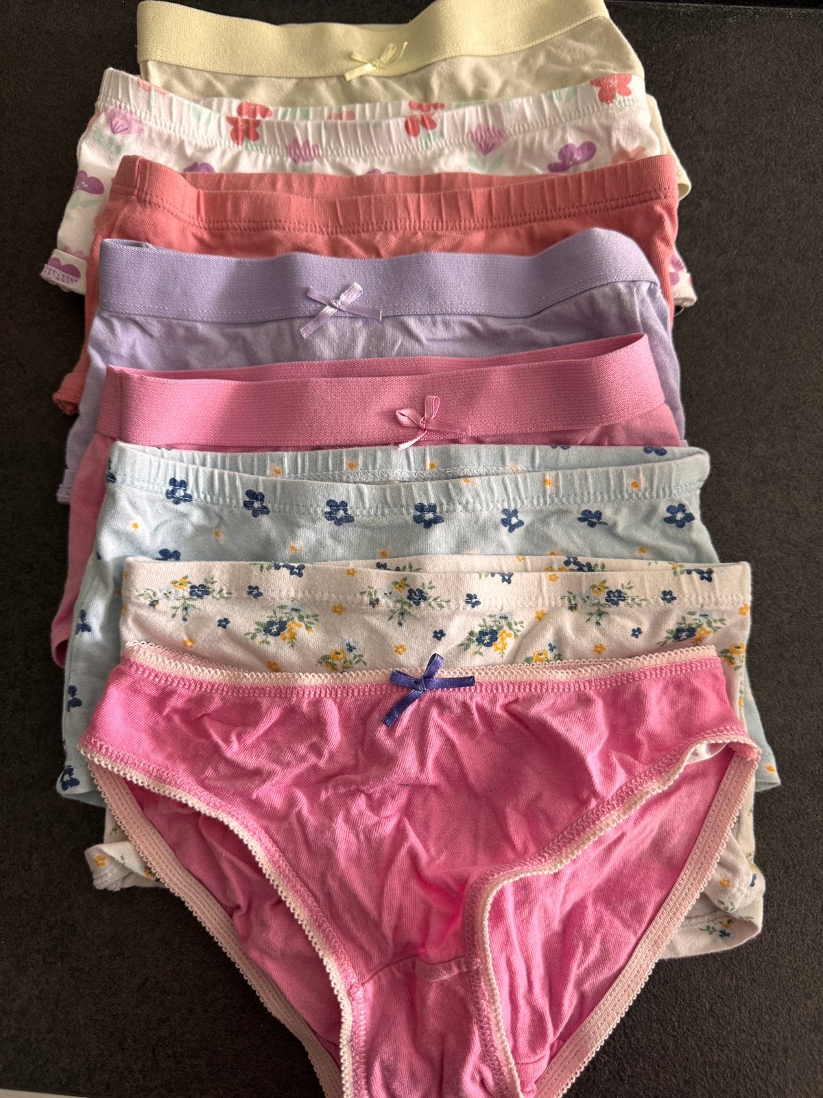 Set van 8 slips meisjes maat 98, Kleding | Dames, Badmode en Zwemkleding, Ophalen, Gedragen