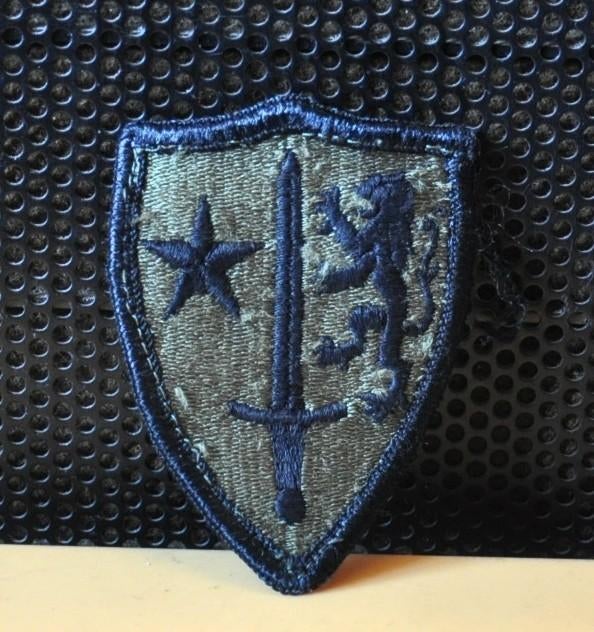badge militaire support armée americaine en europe, Ophalen of Verzenden, Overige soorten